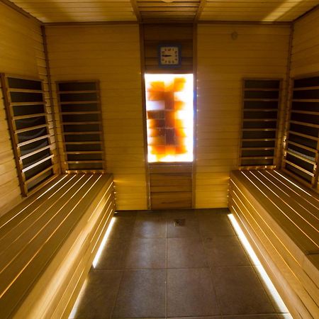 Wellness & Spa Hotel Certov Екстер'єр фото