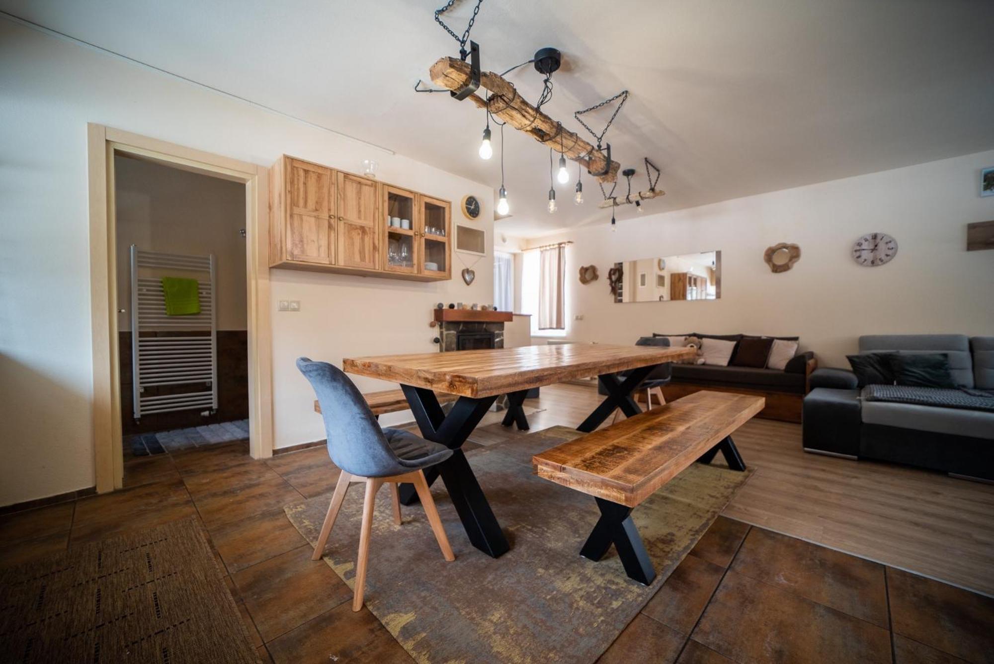 Wellness & Spa Hotel Certov Екстер'єр фото