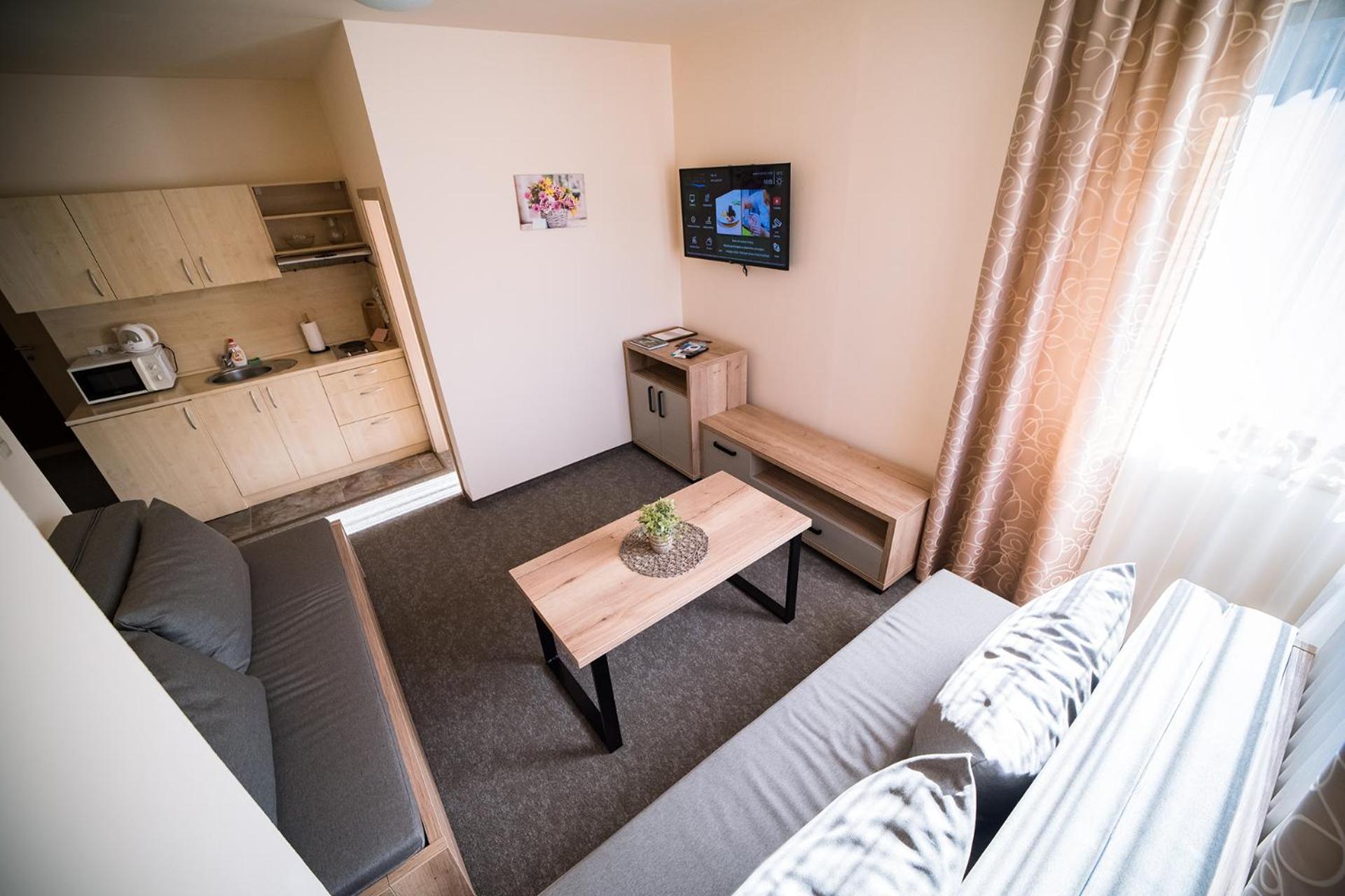 Wellness & Spa Hotel Certov Екстер'єр фото