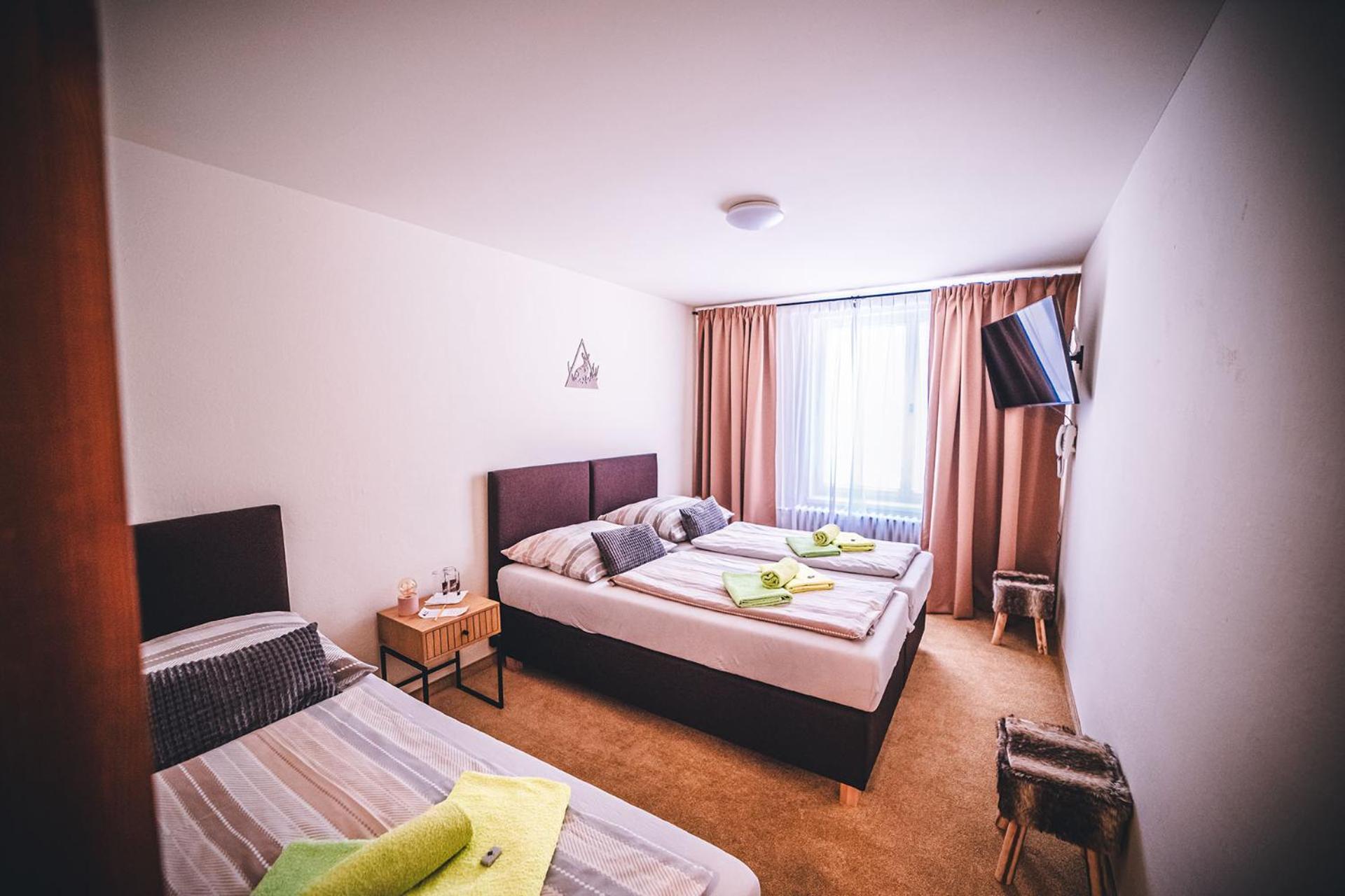 Wellness & Spa Hotel Certov Екстер'єр фото
