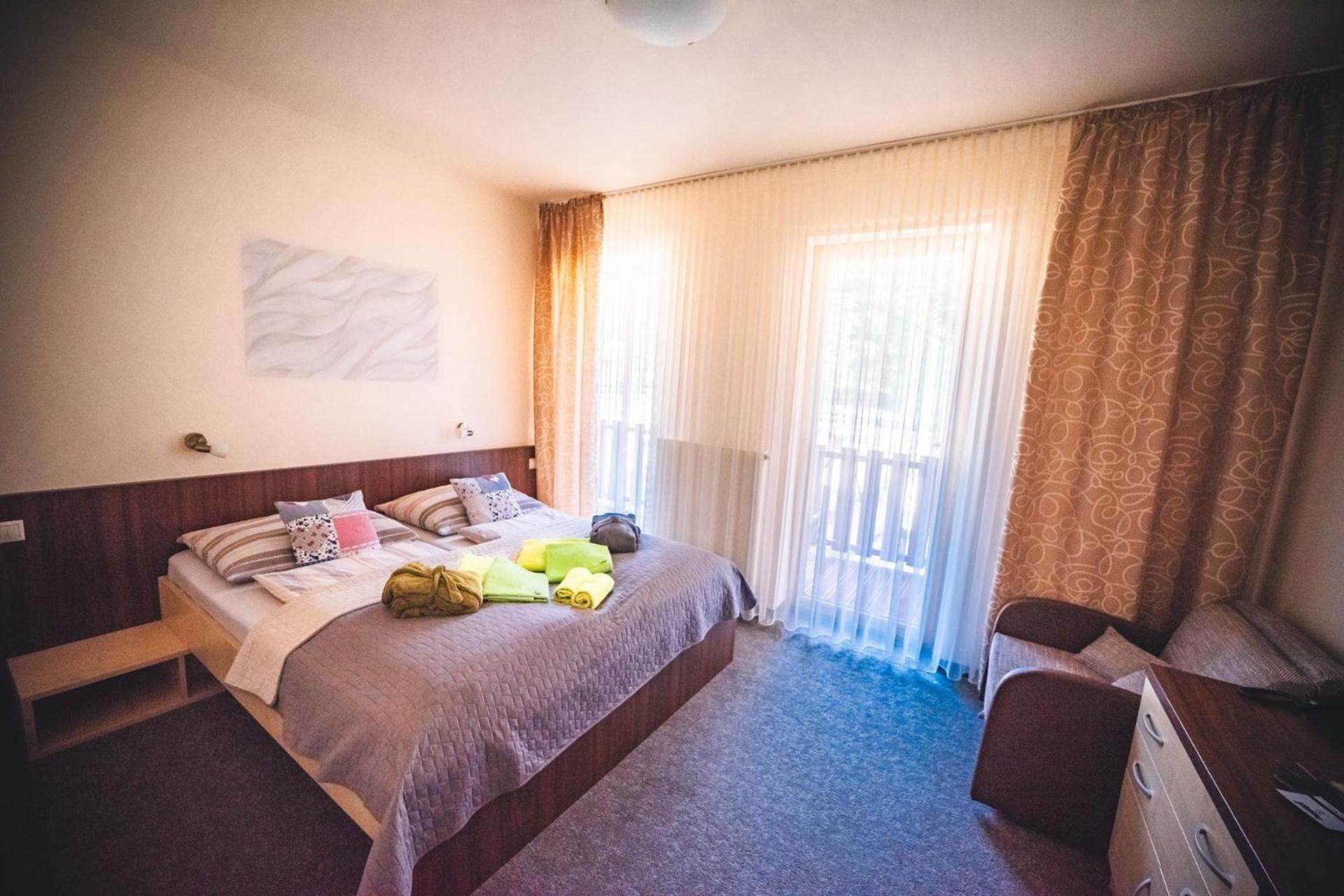 Wellness & Spa Hotel Certov Екстер'єр фото