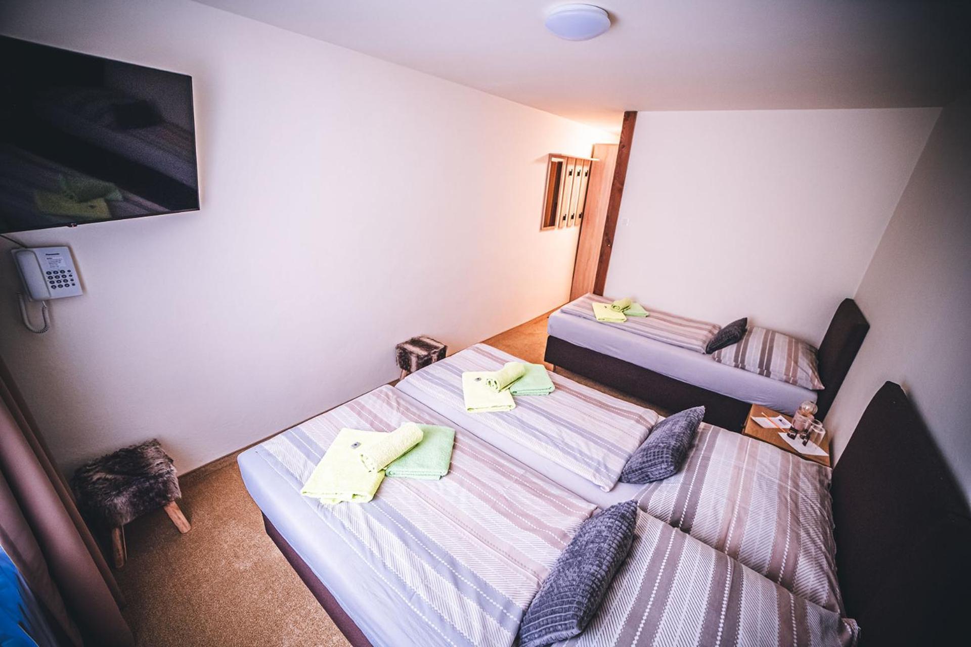 Wellness & Spa Hotel Certov Екстер'єр фото